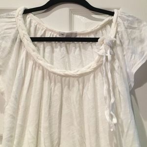 Gap braided scoop neck tee. Large